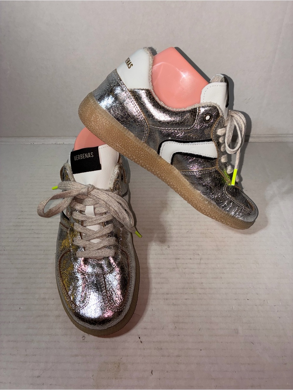 Verbenas Sora Breck Metallic Cracked Silver Sneakers Sz 38 / Sz 7.5